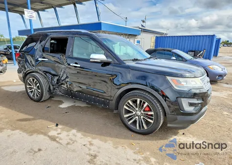 2017 Ford Explorer Platinum z USA, uszkodzony, nr VIN 1FM5K8HT2HGC64302